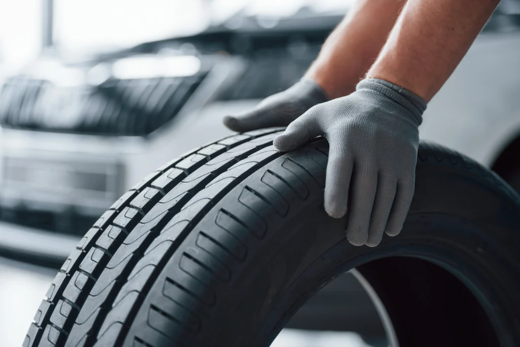 Fairview Heights, IL vehicle owners guide to knowing the right time for new tires