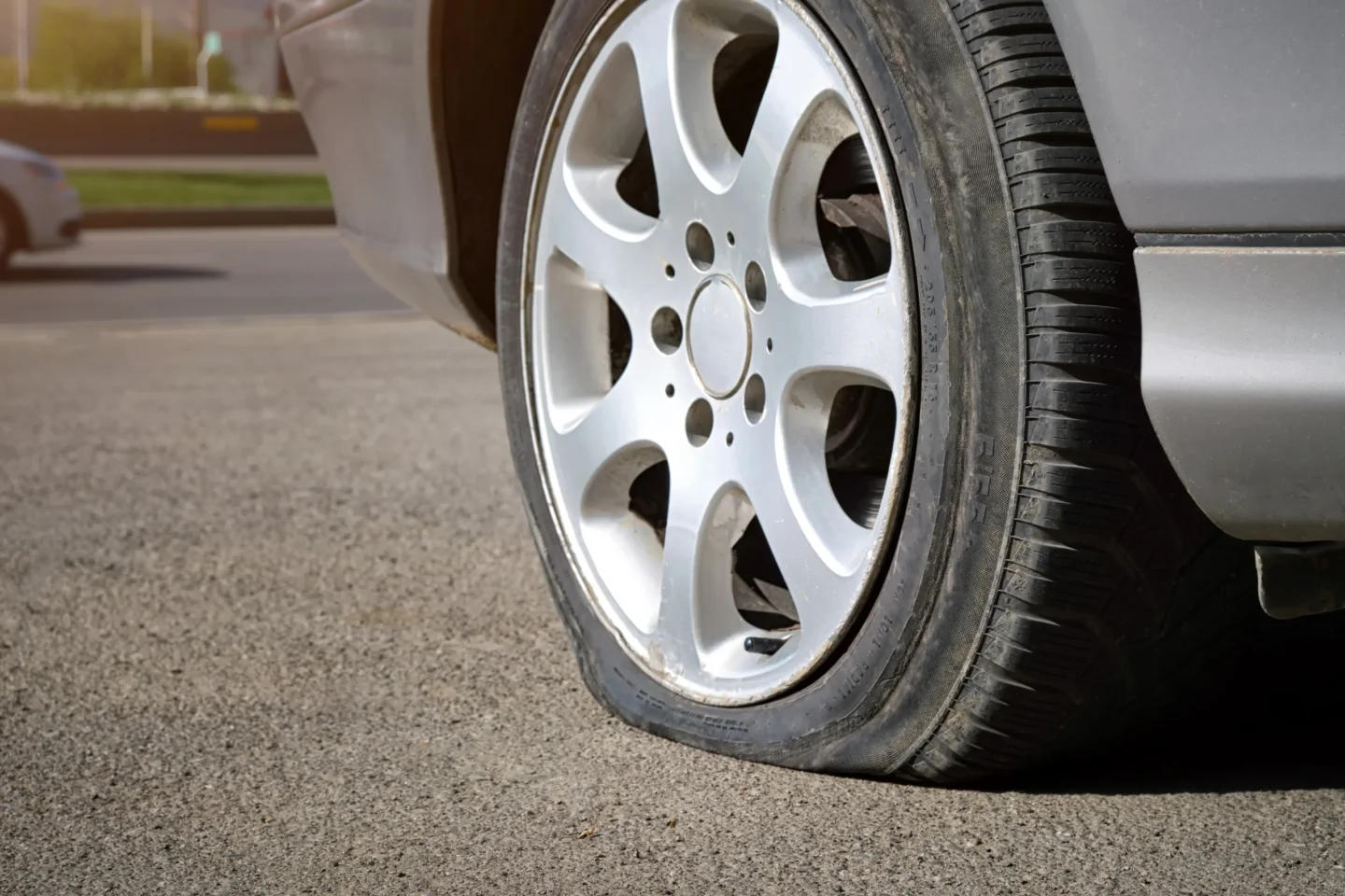 Belleville, IL don't drive with flat tire